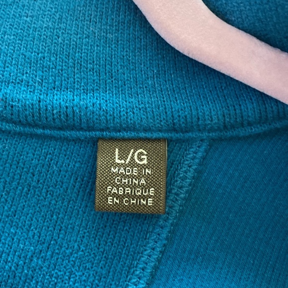 Tommy Bahama quarter zip. Worn only once. - Picture 5 of 6